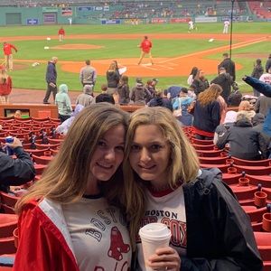 Meet your Posher, Caroline